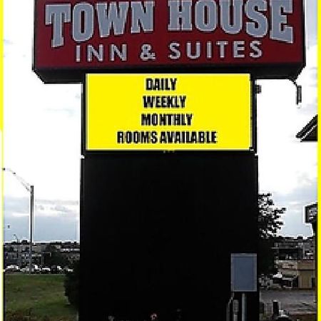 Townhouse Inn & Suites أوماها المظهر الخارجي الصورة