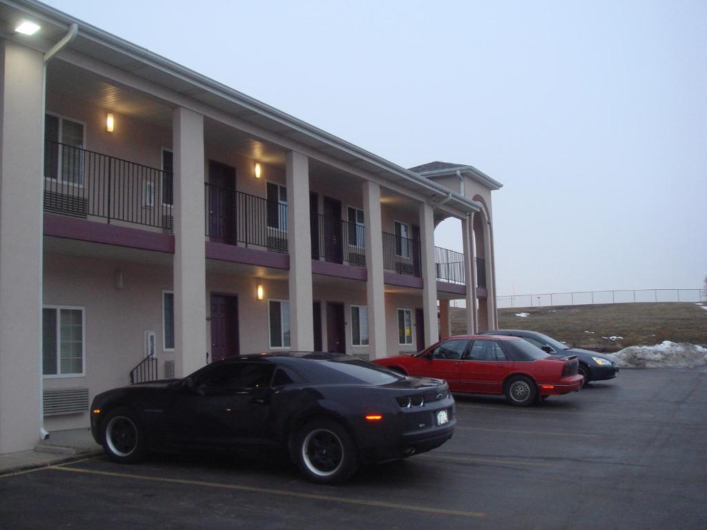 Townhouse Inn & Suites أوماها المظهر الخارجي الصورة