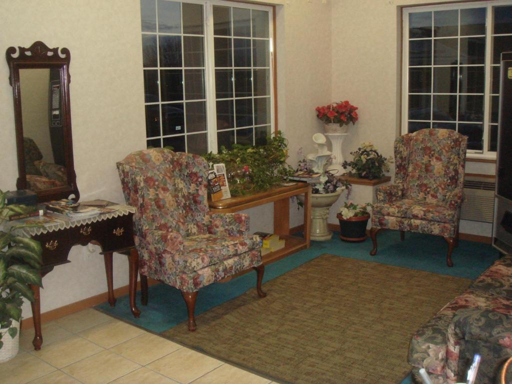 Townhouse Inn & Suites أوماها المظهر الخارجي الصورة